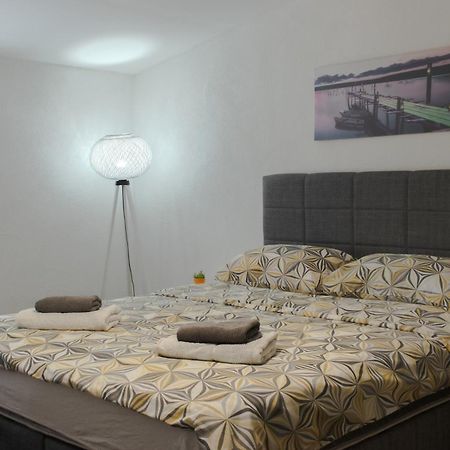 Apartments Hrvatin No 5 ซาราเยโว ภายนอก รูปภาพ